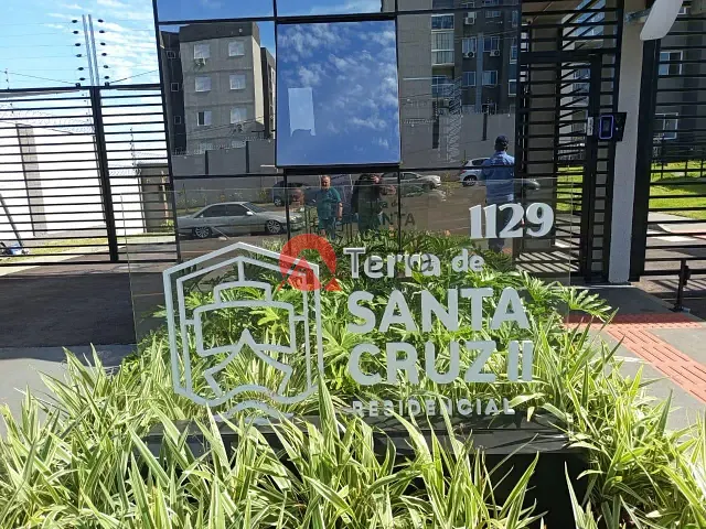 Apartamento 2 quartos e 1 banheiro, para alugar, no bairro Parque Tarumã em Maringá