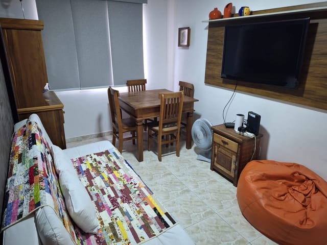 Apartamento com 50m² 2 quartos e 1 banheiro, para alugar, no bairro Pechincha em Rio de Janeiro