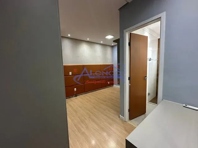 Apartamento com 93m² 3 quartos e 2 banheiros, à venda ou para alugar, no bairro Centro em Jacareí