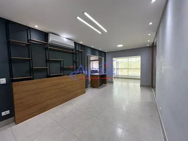Apartamento com 93m² 3 quartos e 2 banheiros, à venda ou para alugar, no bairro Centro em Jacareí