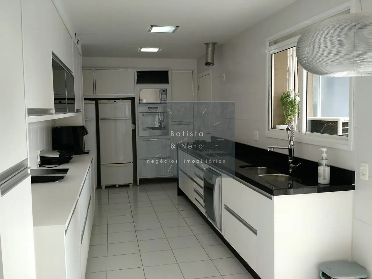 Apartamento, 4 quartos, 223 m² - Foto 2