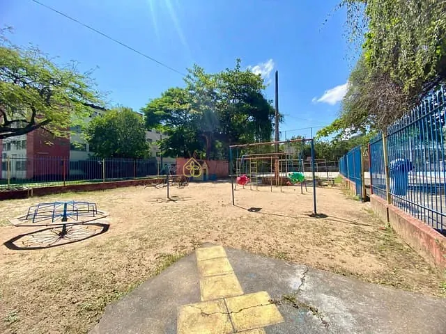 Apartamento com 78m² 3 quartos e 1 banheiro, à venda, no bairro Colônia Santo Antônio em Barra Mansa