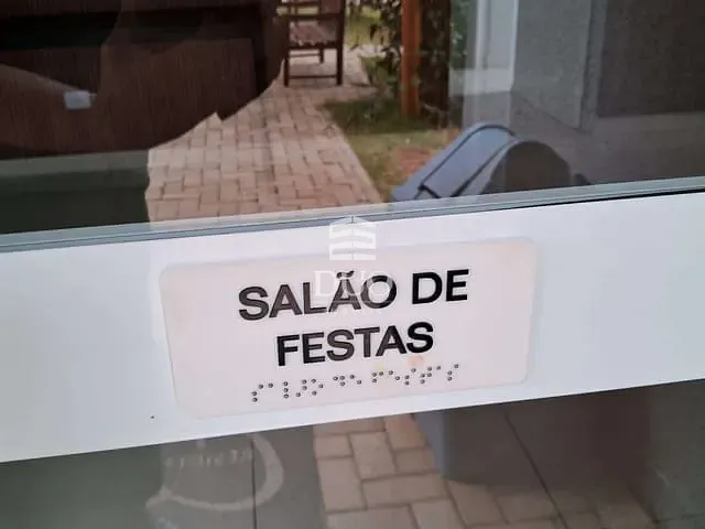 Apartamento 2 quartos e 1 banheiro, à venda, no bairro Jardim Santa Tereza em Carapicuíba
