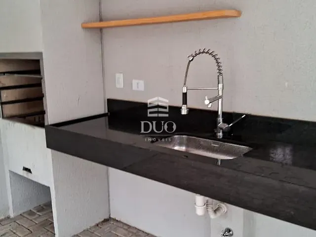 Apartamento 2 quartos e 1 banheiro, à venda, no bairro Jardim Santa Tereza em Carapicuíba