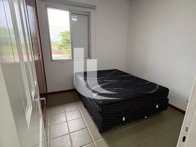 Apartamento com 75m² 2 quartos e 1 banheiro, para alugar, no bairro Balneario Praia do Perequê em Guarujá