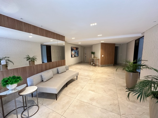 Apartamento 3 quartos e 4 banheiros, à venda, no bairro Centro em Londrina
