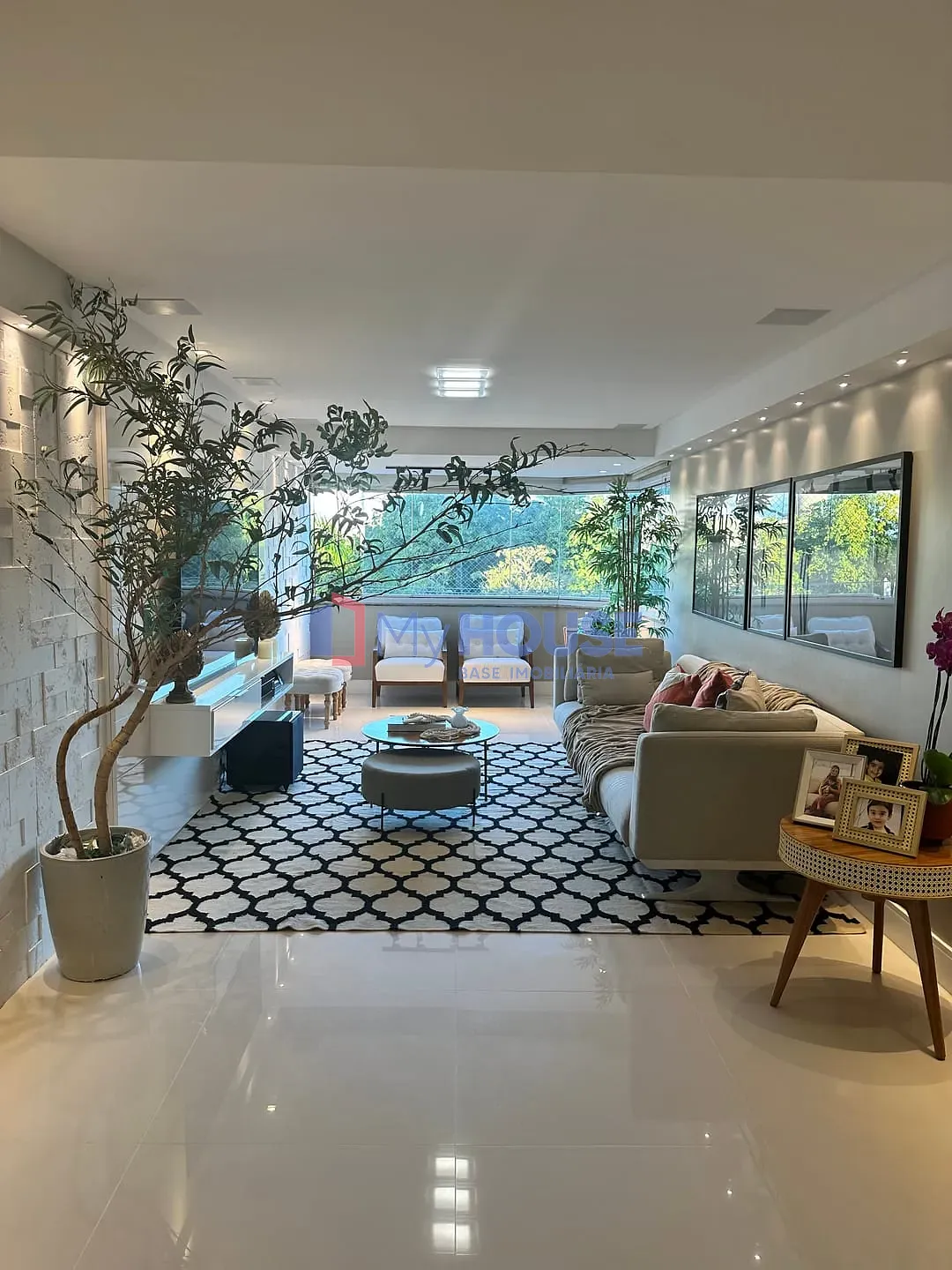 Apartamento, 3 quartos, 165 m² - Foto 1