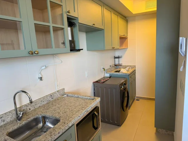 Apartamento com 10m² 2 quartos e 2 banheiros, para alugar, no bairro Vivendas Do Arvoredo em Londrina