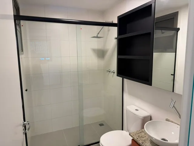 Apartamento com 10m² 2 quartos e 2 banheiros, para alugar, no bairro Vivendas Do Arvoredo em Londrina