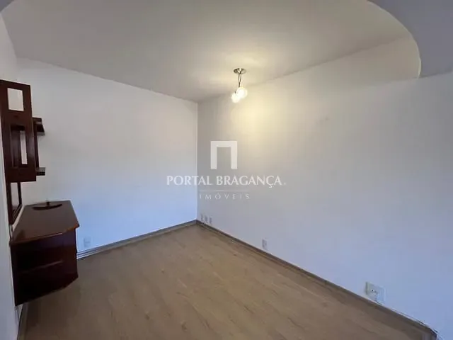 Apartamento 2 quartos e 2 banheiros, à venda, no bairro Centro em Bragança Paulista