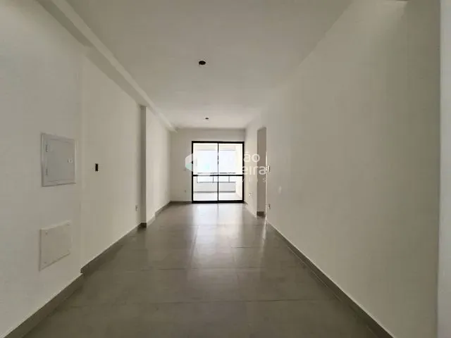 Apartamento com 68m² 2 quartos e 2 banheiros, à venda, no bairro Centro em Juiz de Fora