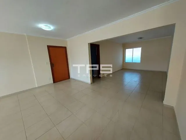 Apartamento com 171m² 4 quartos e 2 banheiros, à venda, no bairro Jardim Coelho Neto em Guaratinguetá