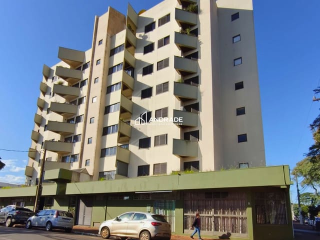 Apartamento com 110m² 3 quartos e 2 banheiros, à venda, no bairro Centro em Apucarana
