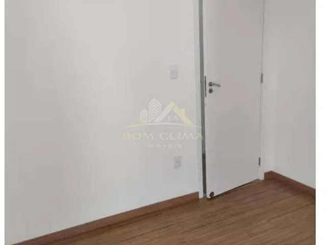 Apartamento 3 quartos e 2 banheiros, para alugar, no bairro Teixeiras em Juiz de Fora