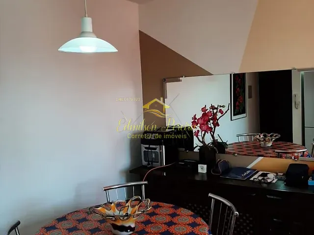 Apartamento com 69m² 2 quartos e 1 banheiro, à venda, no bairro Vitória em Londrina