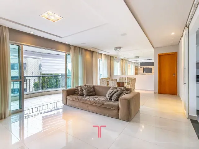 Apartamento com 158m² 3 quartos e 3 banheiros, à venda, no bairro Campo Comprido em Curitiba