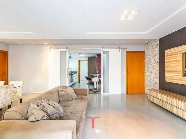 Apartamento com 158m² 3 quartos e 3 banheiros, à venda, no bairro Campo Comprido em Curitiba