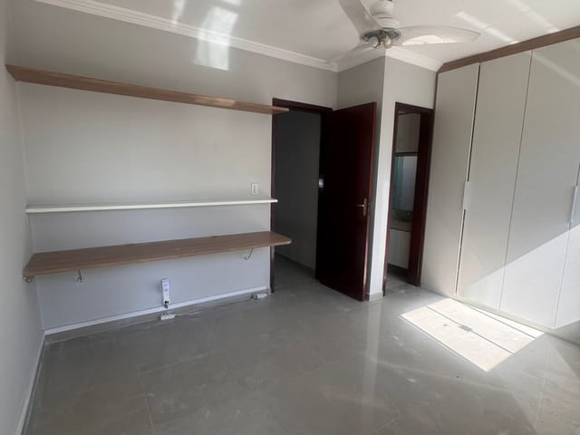Apartamento 2 quartos e 2 banheiros, à venda, no bairro CHACARA MARILEIA em Rio das Ostras