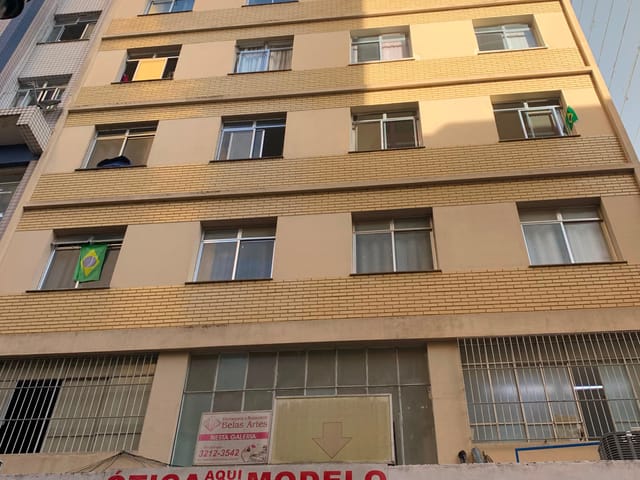 Apartamento 2 quartos e 1 banheiro, à venda, no bairro Centro em Juiz de Fora