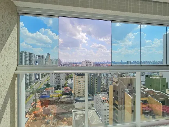 Apartamento com 65m² 2 quartos e 2 banheiros, à venda, no bairro Centro em Curitiba
