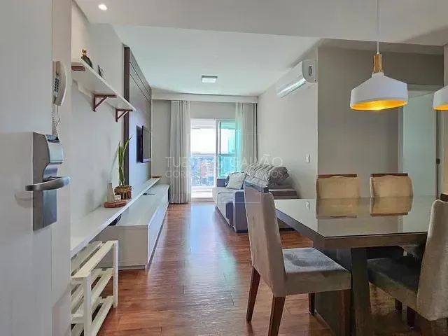 Apartamento com 65m² 2 quartos e 2 banheiros, à venda, no bairro Centro em Curitiba
