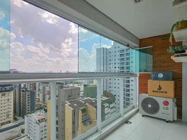 Apartamento com 65m² 2 quartos e 2 banheiros, à venda, no bairro Centro em Curitiba