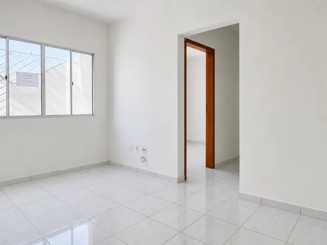 Apartamento 2 quartos e 1 banheiro, à venda, no bairro Martelos em Juiz de Fora