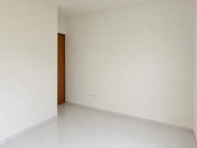 Apartamento 2 quartos e 1 banheiro, à venda, no bairro Martelos em Juiz de Fora