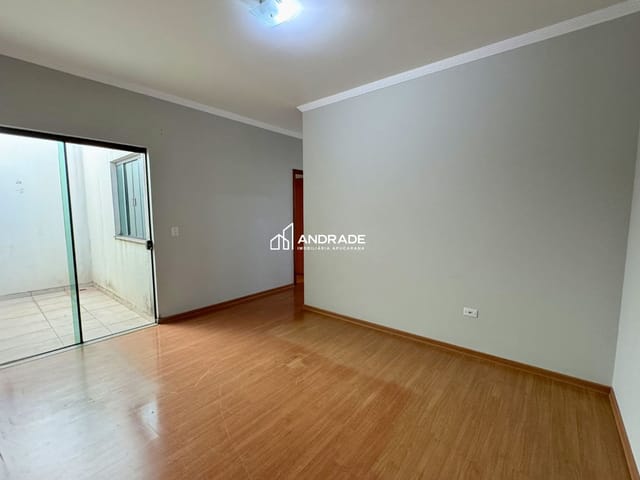 Apartamento 2 quartos e 1 banheiro, para alugar, no bairro Centro em Apucarana