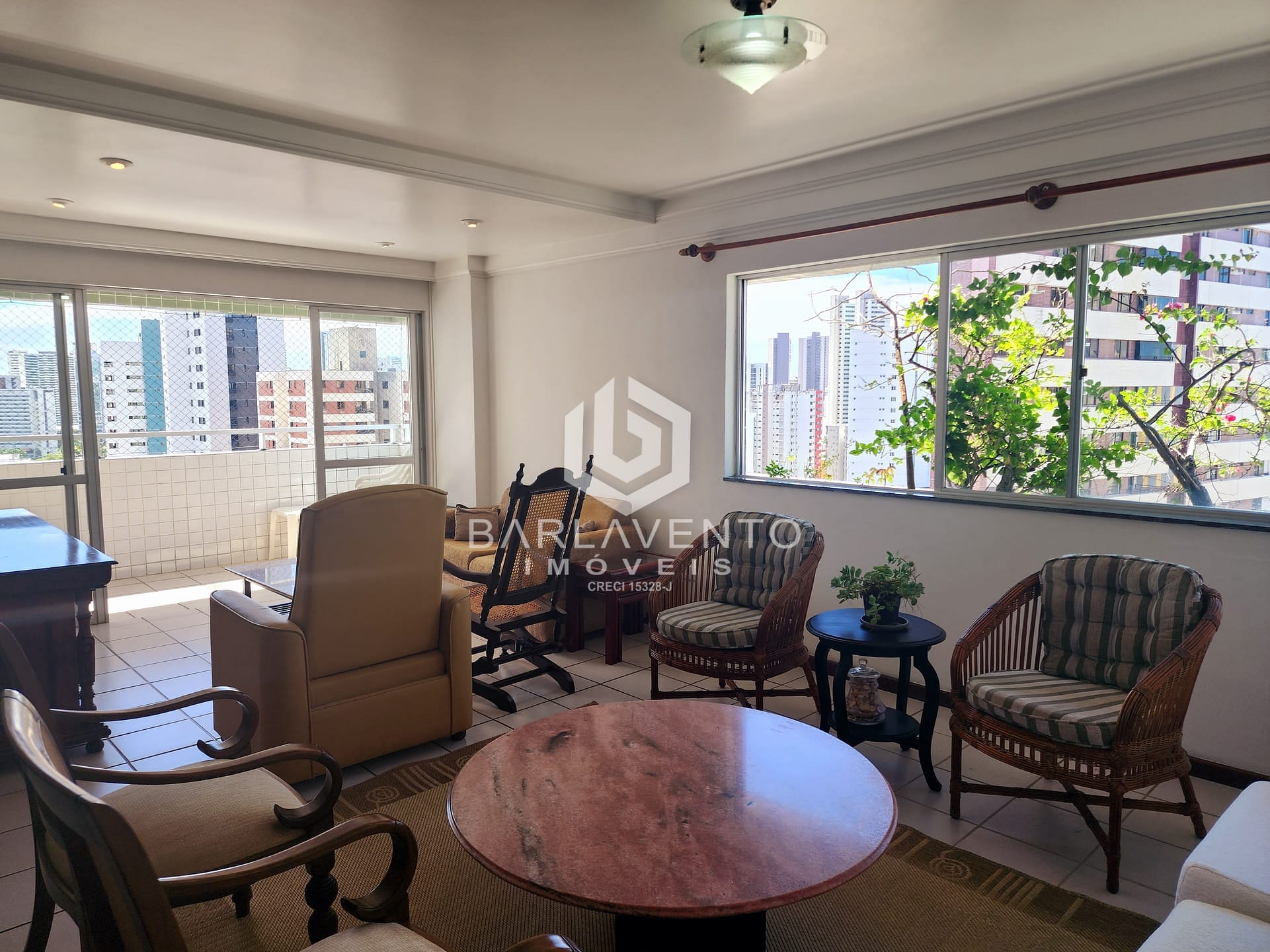 Apartamento à venda e aluguel com 3 quartos, 136m² - Foto 8