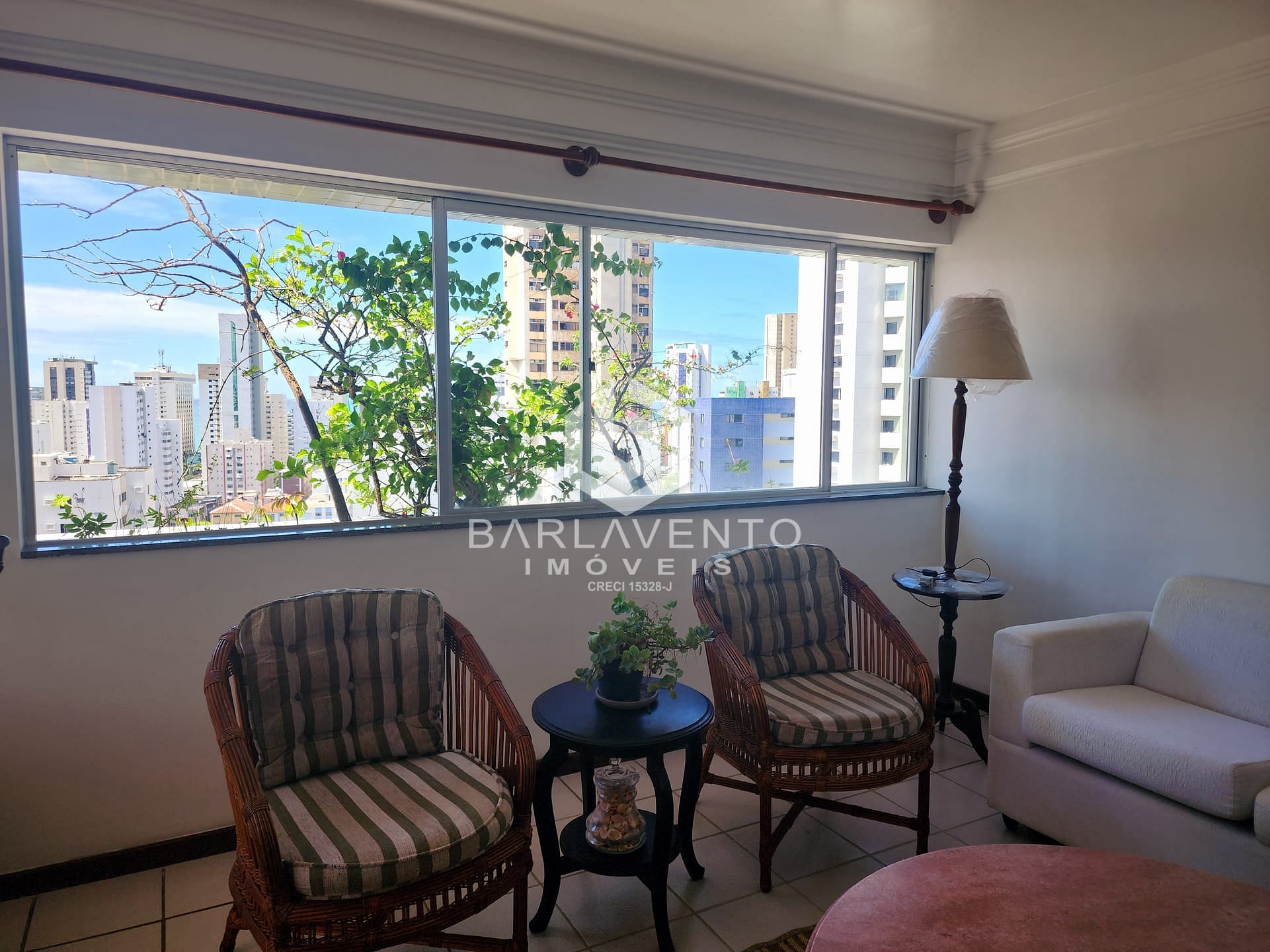 Apartamento à venda e aluguel com 3 quartos, 136m² - Foto 9