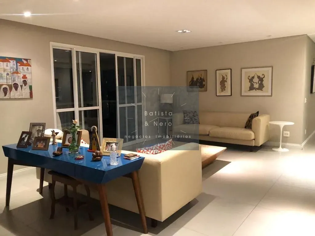 Apartamento, 4 quartos, 223 m² - Foto 1