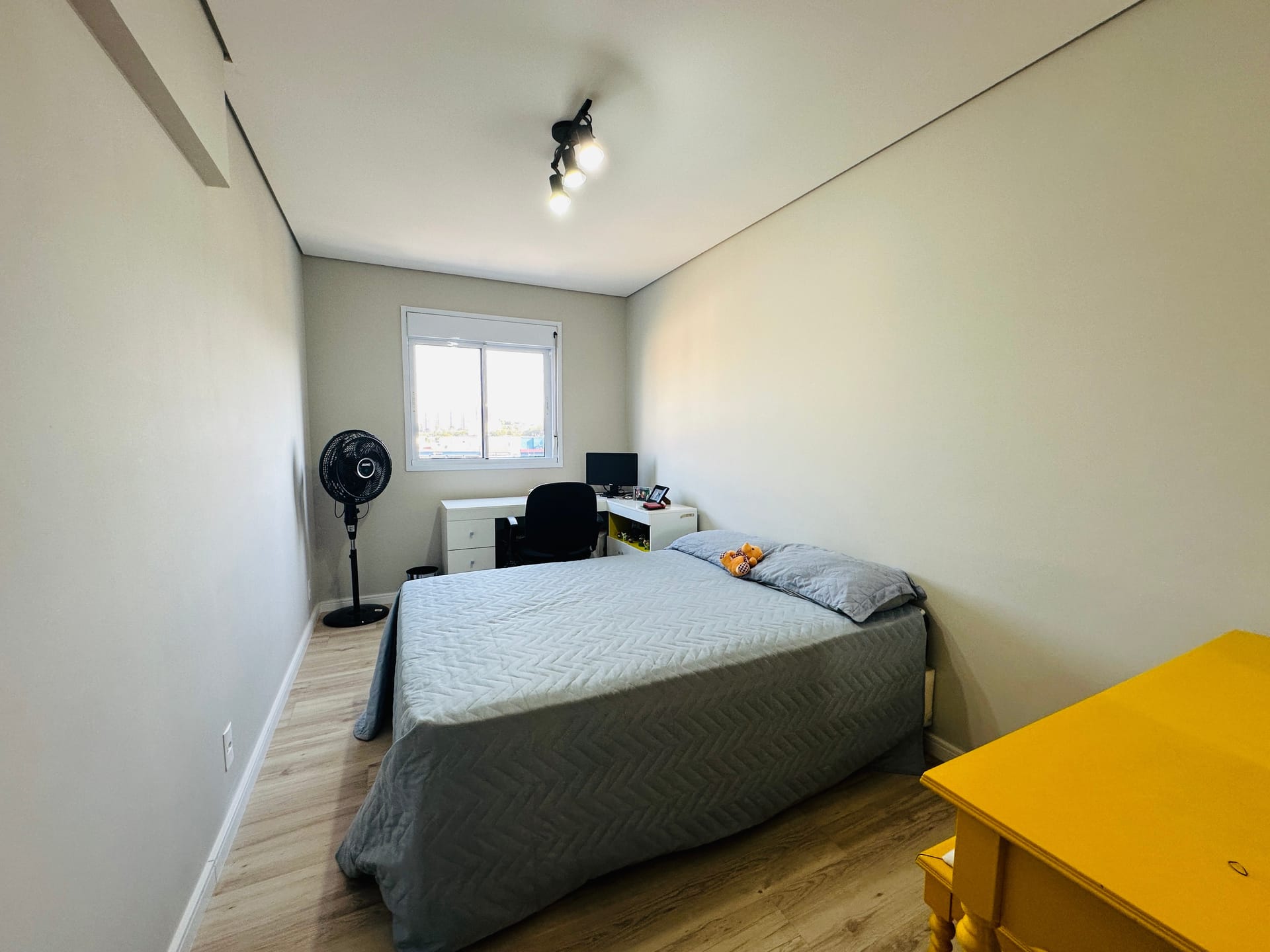 Apartamento para alugar com 2 quartos, 55m² - Foto 11