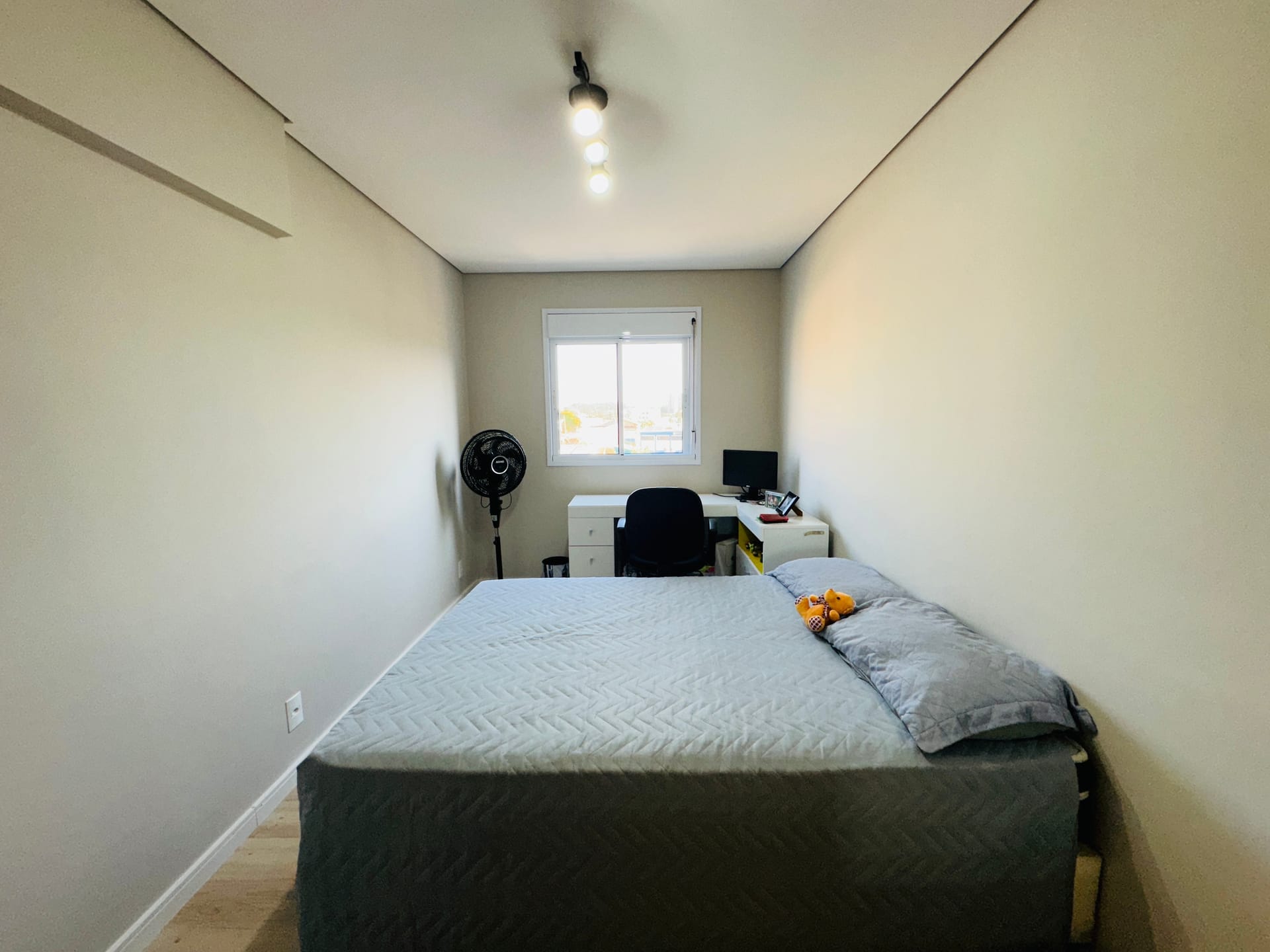 Apartamento para alugar com 2 quartos, 55m² - Foto 12