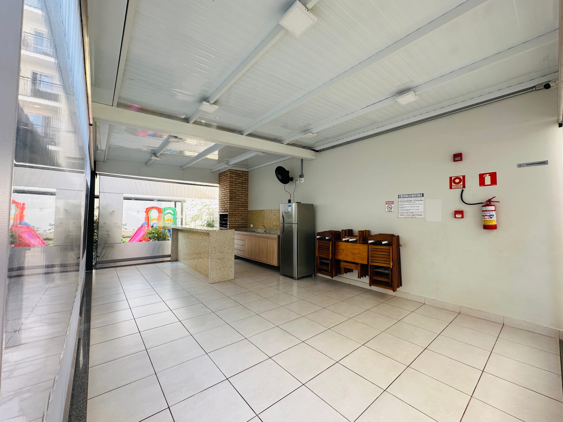 Apartamento para alugar com 2 quartos, 55m² - Foto 23