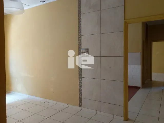 Apartamento 3 quartos e 2 banheiros, para alugar, no bairro Centro em Rolândia