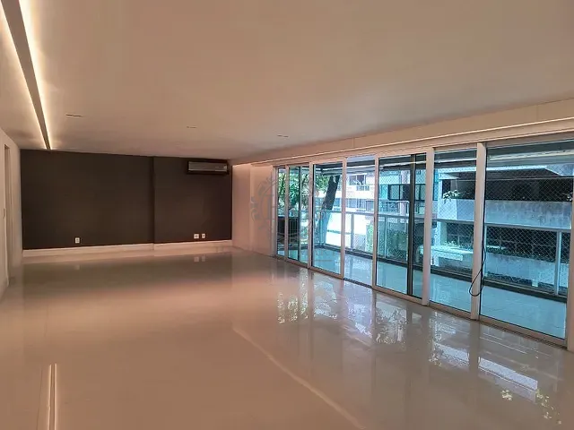 Apartamento com 229m² 4 quartos e 5 banheiros, para alugar, no bairro Leblon em Rio de Janeiro