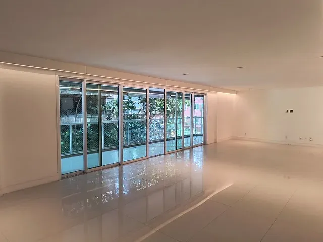 Apartamento com 229m² 4 quartos e 5 banheiros, para alugar, no bairro Leblon em Rio de Janeiro