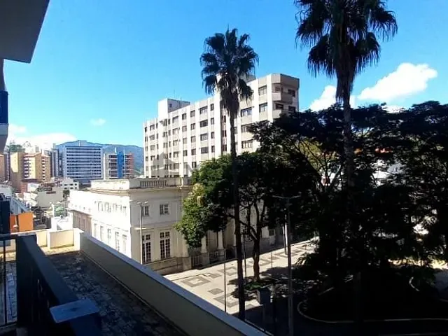 Apartamento 4 quartos e 4 banheiros, à venda, no bairro Centro em Itajubá