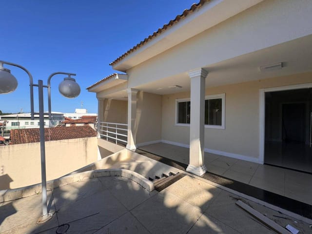 Apartamento 3 quartos e 1 banheiro, à venda, no bairro Novo Rio das Ostras em Rio das Ostras