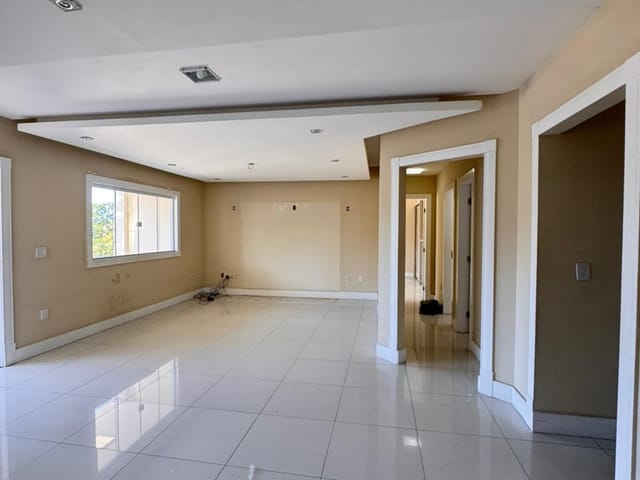Apartamento 3 quartos e 1 banheiro, à venda, no bairro Novo Rio das Ostras em Rio das Ostras