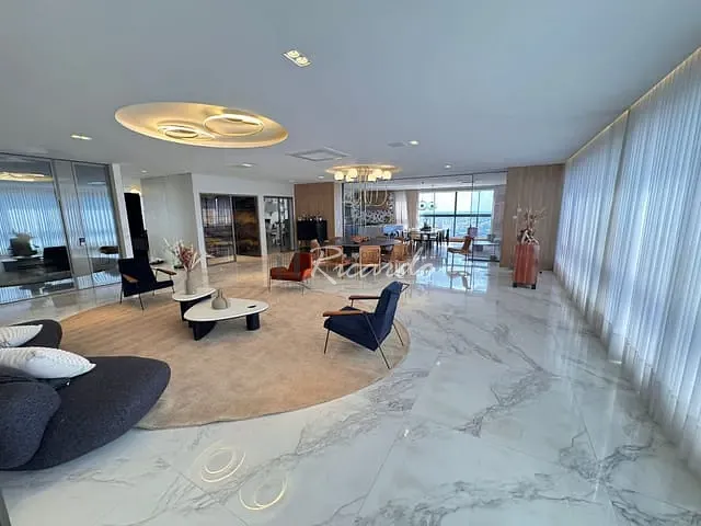 Apartamento 4 quartos e 6 banheiros, à venda, no bairro Nova Suiça em Goiânia