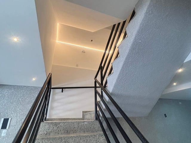 Apartamento 2 quartos e 2 banheiros, à venda, no bairro Utinga em Santo André