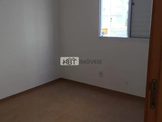 Apartamento 2 quartos e 1 banheiro, à venda, no bairro Parque das Nações em Bauru