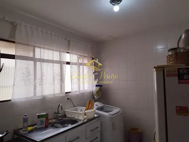 Apartamento com 54m² 3 quartos e 1 banheiro, à venda, no bairro Jardim Bandeirantes em Londrina