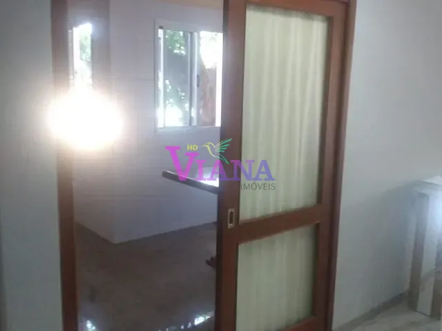 Apartamento 2 quartos e 1 banheiro, para alugar, no bairro Ferroviários em Cachoeiro de Itapemirim