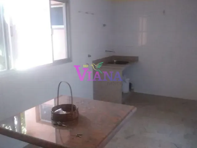 Apartamento 2 quartos e 1 banheiro, para alugar, no bairro Ferroviários em Cachoeiro de Itapemirim