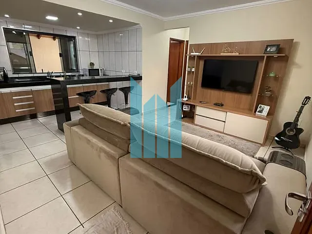 Apartamento 2 quartos e 1 banheiro, à venda, no bairro Jardim Doutor Ottoni em Poços de Caldas