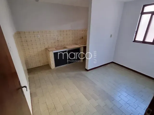 Apartamento 2 quartos e 1 banheiro, para alugar, no bairro Setor Bueno em Goiânia