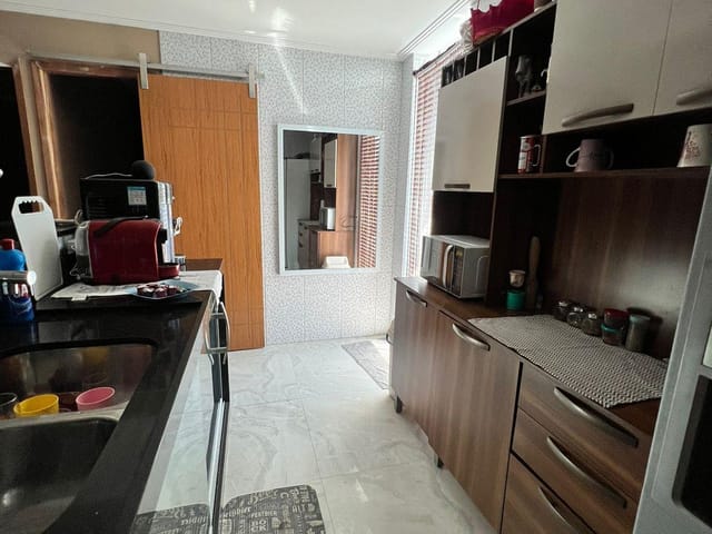Apartamento 2 quartos e 1 banheiro, para alugar, no bairro Cidade Praiana em Rio das Ostras